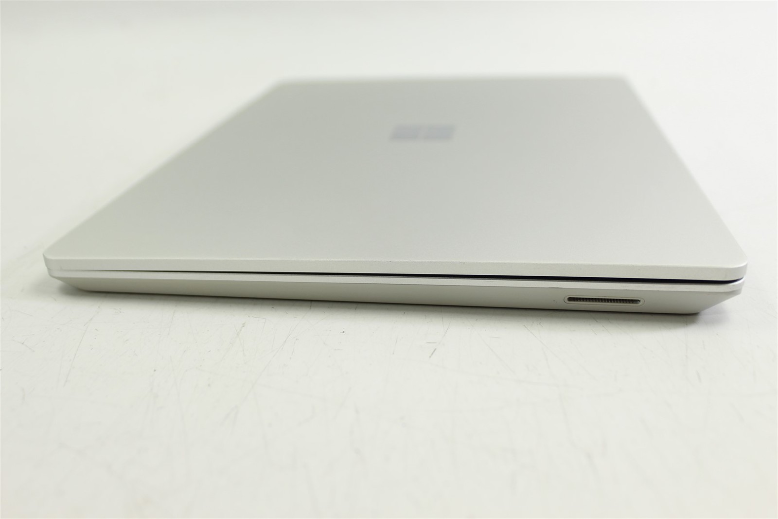 Microsoft Surface Laptop Go 2 2013 12.4″ i5-1135G7 256GB SSD 16GB RAM W11H