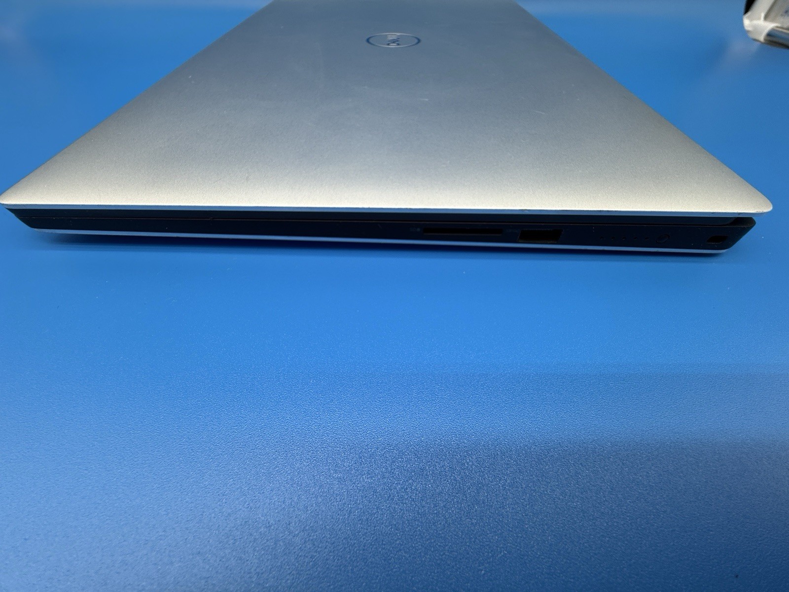 Dell XPS 15 7590 15.6” i5-9300H 8GB RAM 256GB SSD Windows 11 Pro Laptop