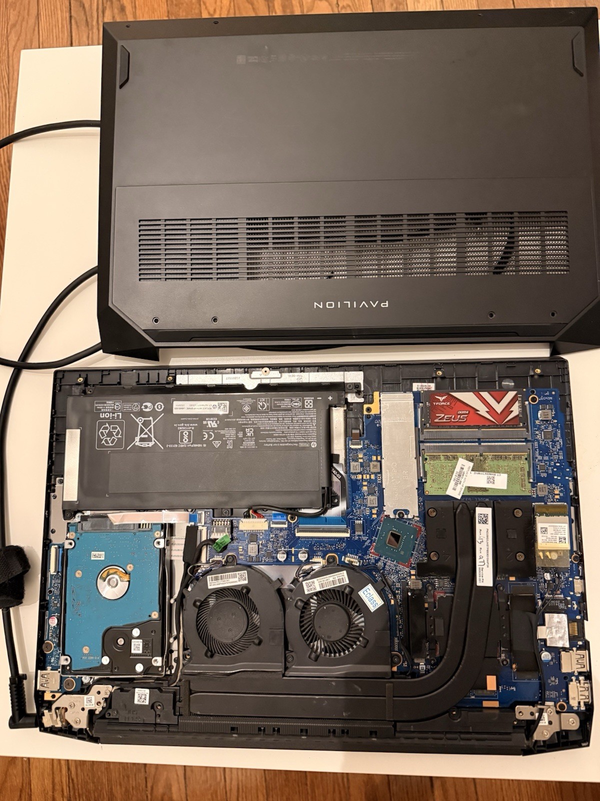 HP Pavilion Gaming 1660ti, 20GB RAM, 144HZ, M2 512 GB, Disk 1TB, Intel i5 10300H
