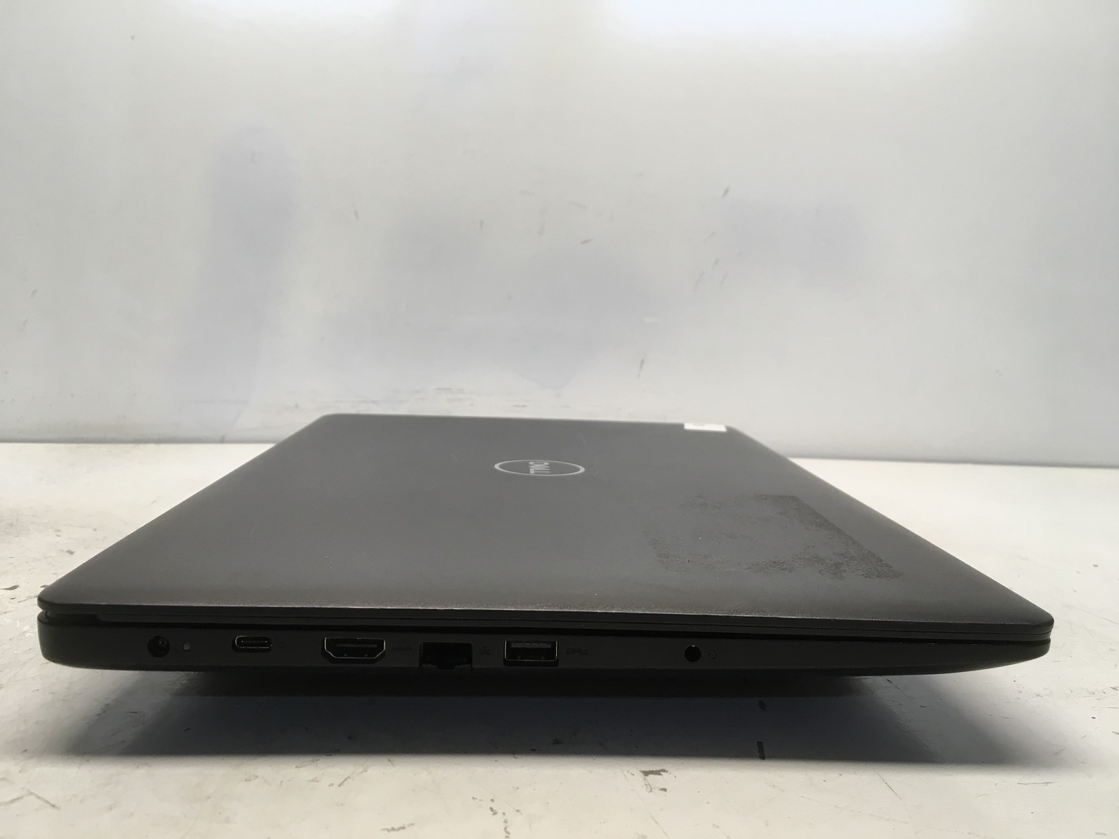 Dell Latitude 3590 Intel i3-7130U 2.7GHz 8 GB NO HDD No Batt