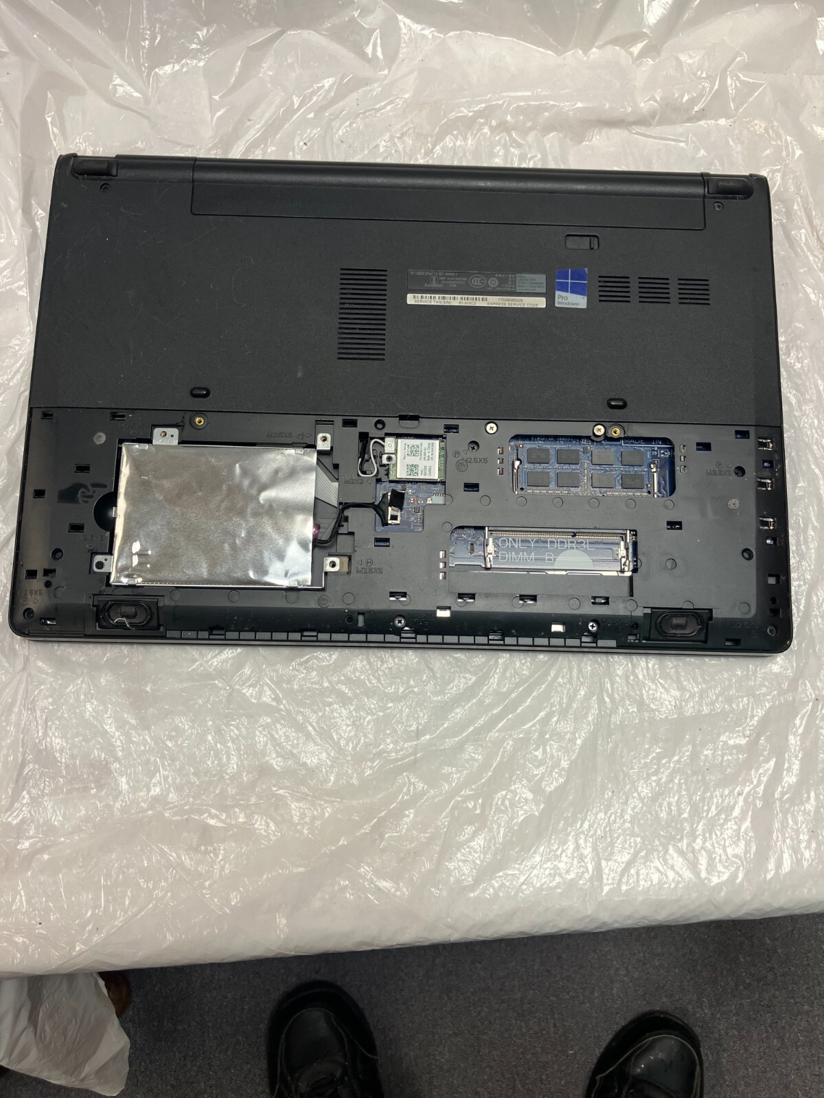 Dell Latitude 3570 15″ Core i7-6500U 2.5GHz 8GB RAM NO HDD FOR PARTS