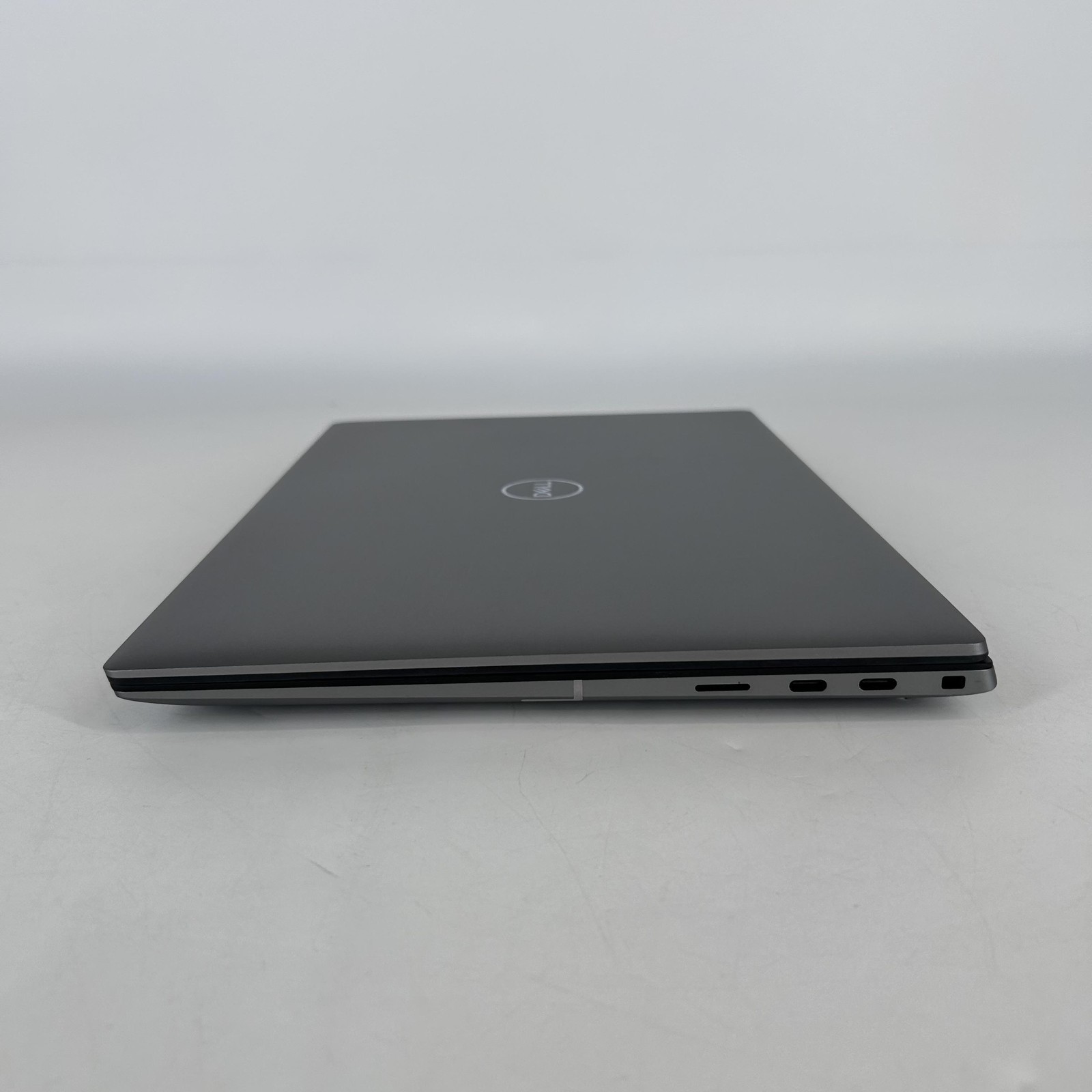 Dell Precision 5480 14 FHD+ 2.5 GHz i7-13800H 32GB 1TB SSD NVIDIA RTX 2000 Ada