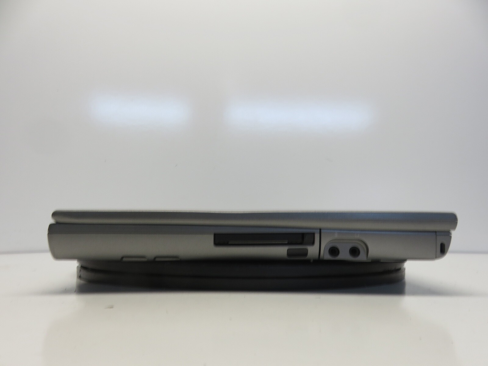 Dell Latitude D600 Pentium M 1.6GHz 512 MB 40 GB WIN XP No Batt