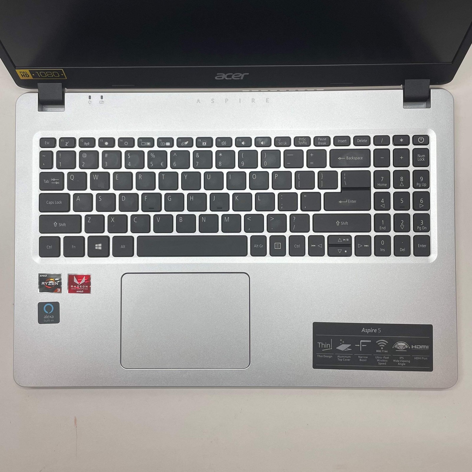 Broken Acer Aspire 5 A515-43 15.6″ Ryzen 3 3200U 2.6GHz 4GB RAM 128GB SSD READ