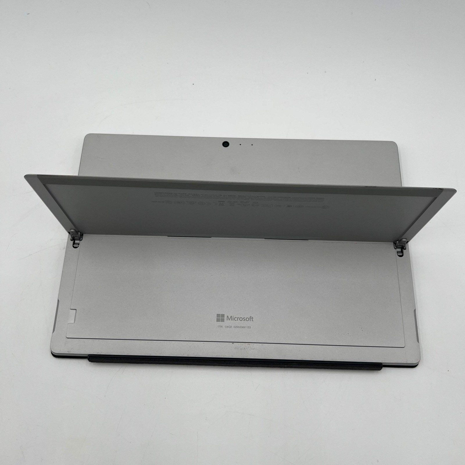 Microsoft Surface Pro 1796 | Intel Core M3-7Y30 | 4GB RAM | 128GB Silver Used