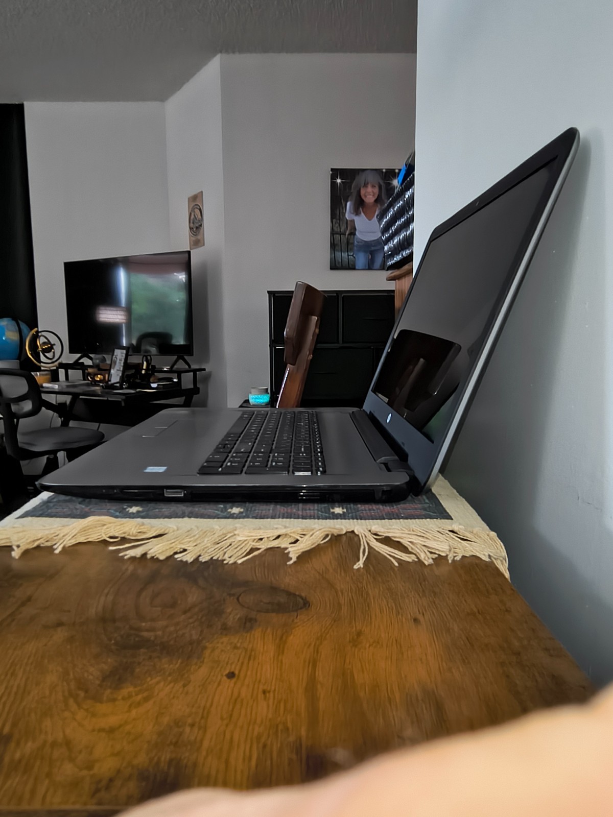 HP 17-x061nr Notebook Core i3-6100U@2.3 GHz 12GB 192GB SSD Win11Hm
