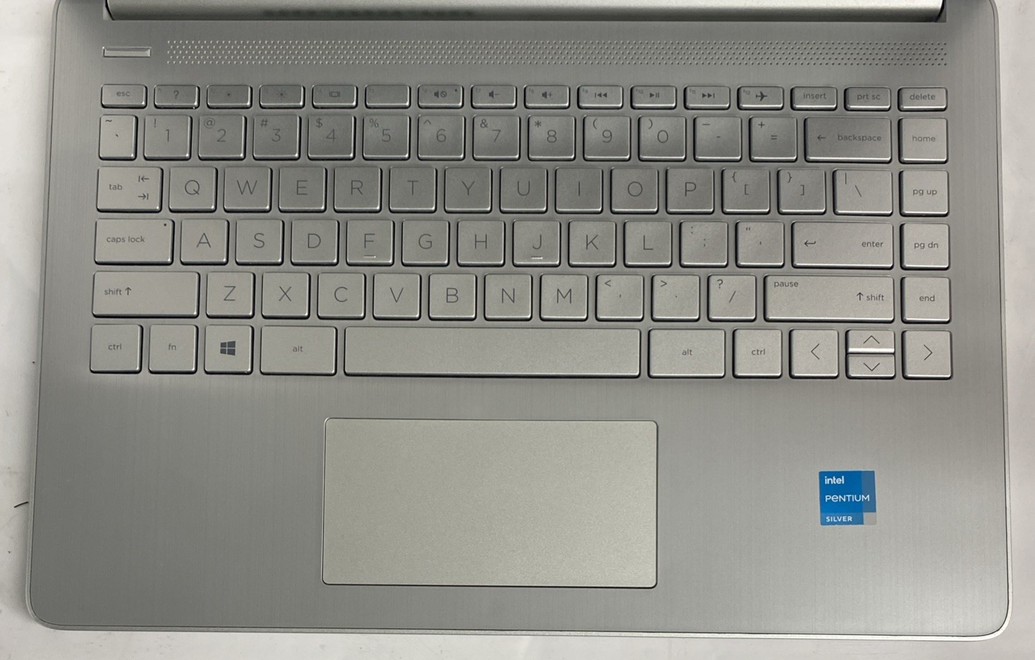 HP 14-dq3005cl 14″ W11 Intel Pentium Silver N6000 16GB RAM 256GB SSD Webcam