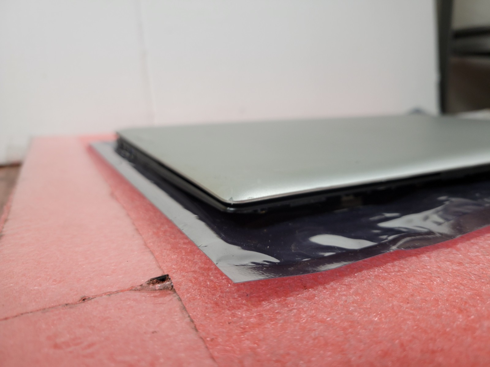 Lenovo IdeaPad U530 i7-4500U 4GB RAM *AS IS/BIOS* (NO HDD/BATT/OS/COVER) | LP505