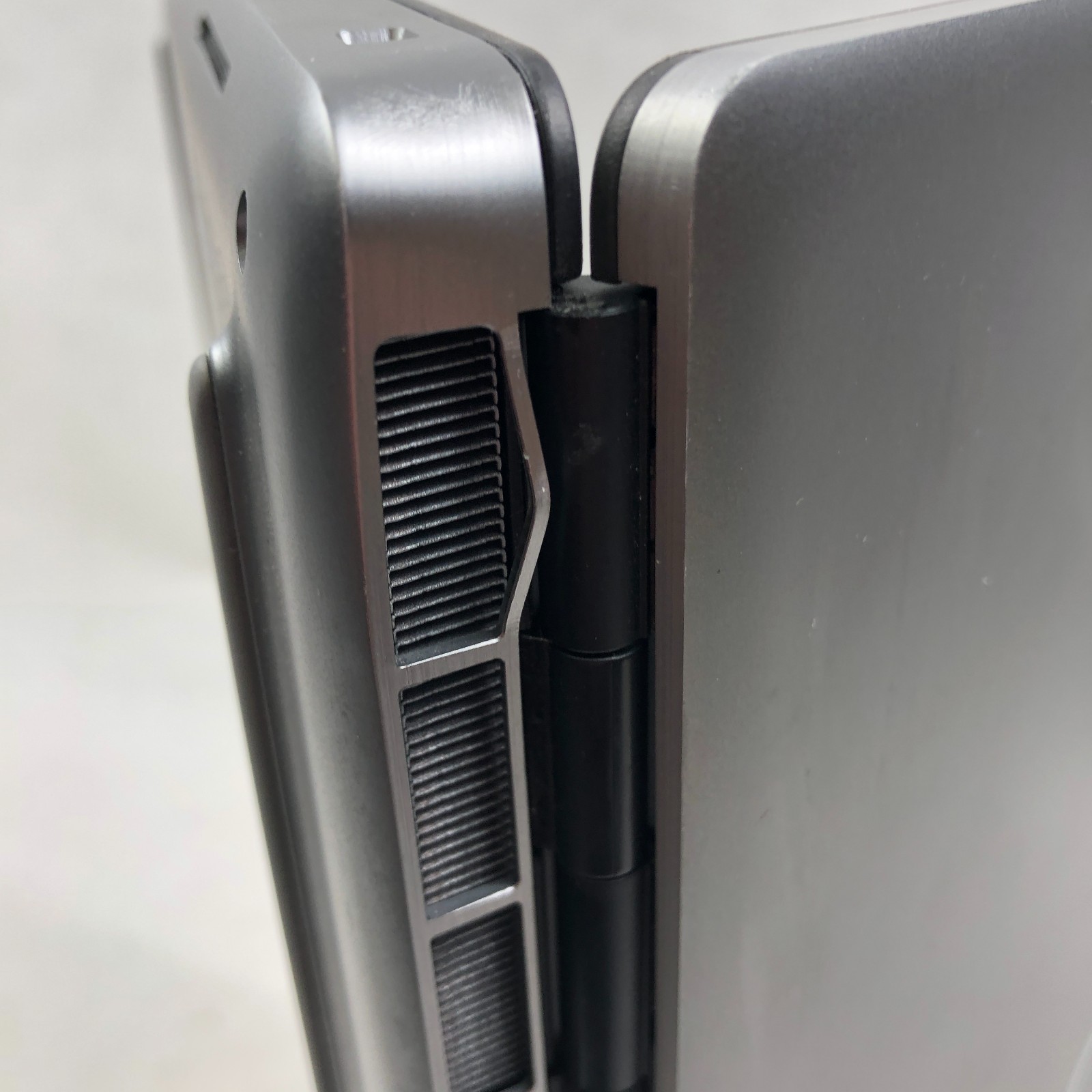 DELL PRECISION 7560 FHD Core i7-11850H 32GB RAM 512GB SSD RTX A3000 No OS