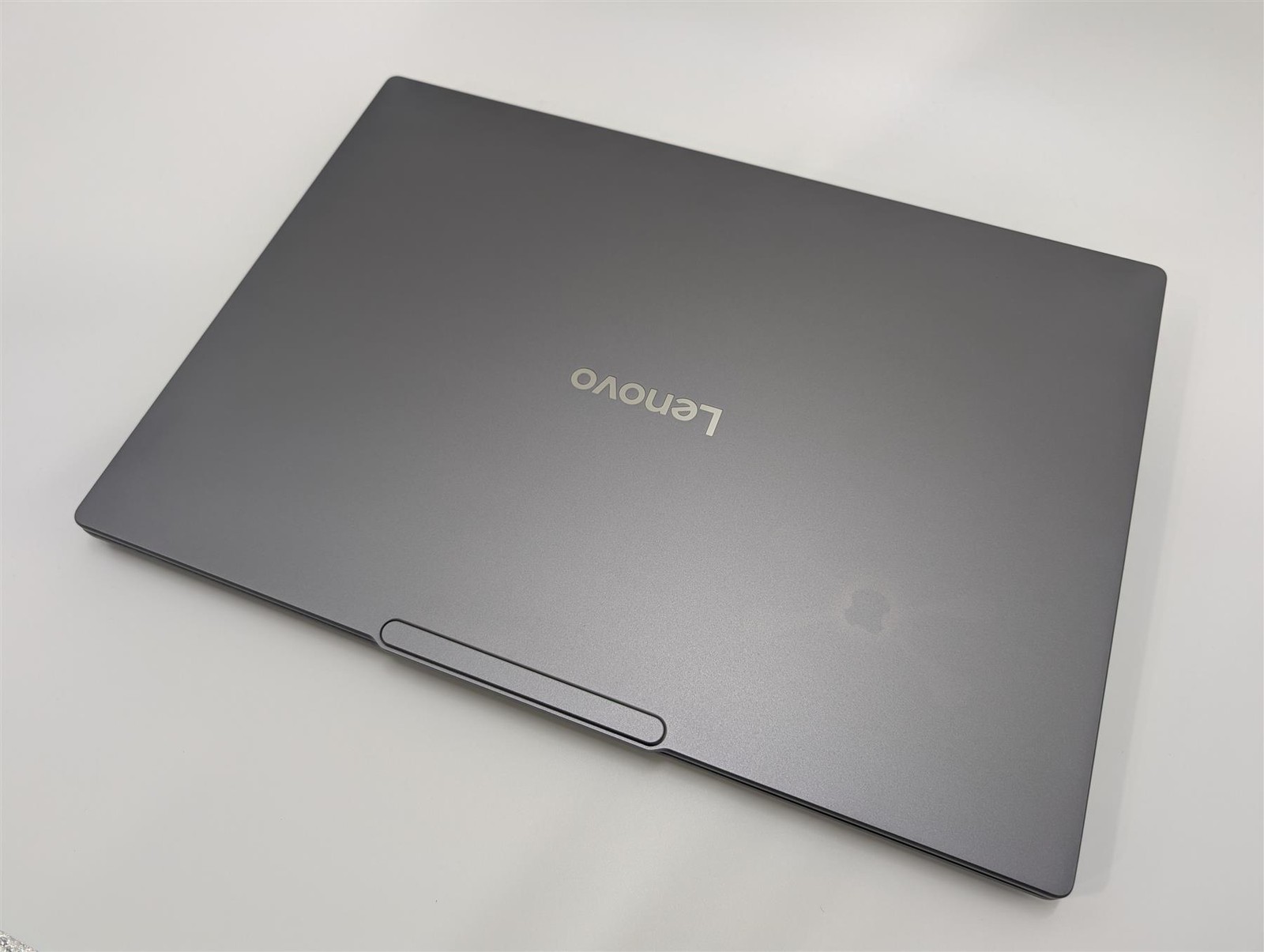 Lenovo IdeaPad Pro 5 16″ Ultra 9 285H 32GB 1TB SSD RTX Luna Grey Used-Very Good