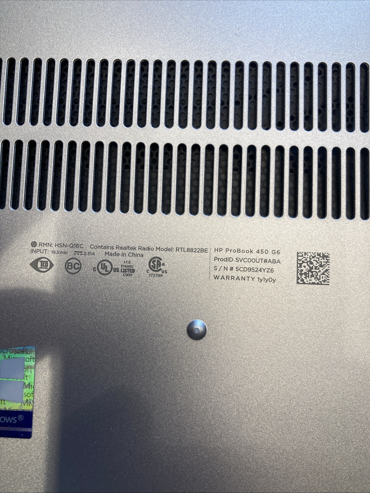 HP ProBook 450 G6 15.6″ i5-8265U 1.60 GHz 8 GB RAM No SSD No OS No AC