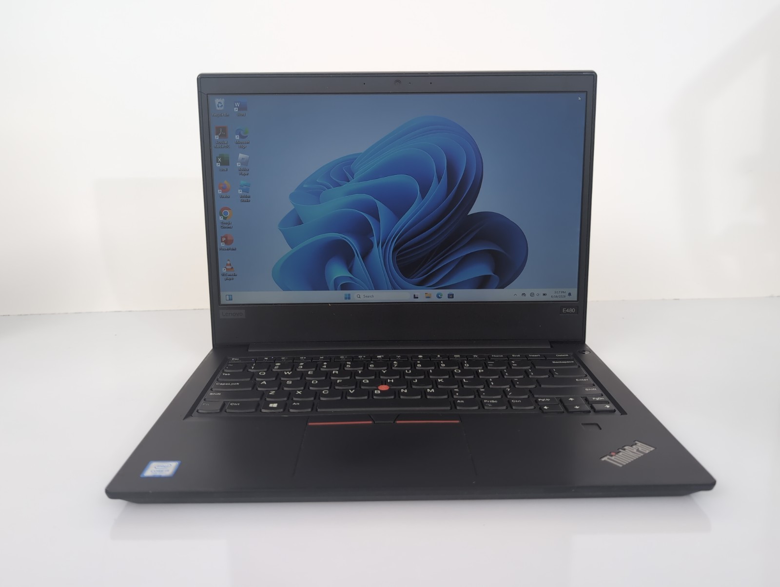Lenovo ThinkPad E480 Core i5-7200U 2.7GHz 8GB RAM 500GB HDD 14″ WIN11