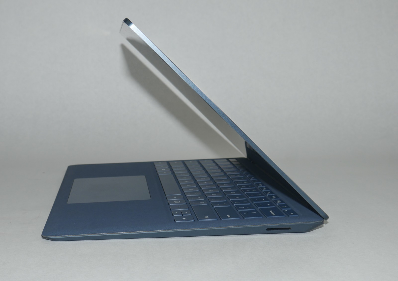 Microsoft Surface Laptop 3 13.5″ i7-1065G7 1.30 512GB NVME 16GB Win11Home NO AC