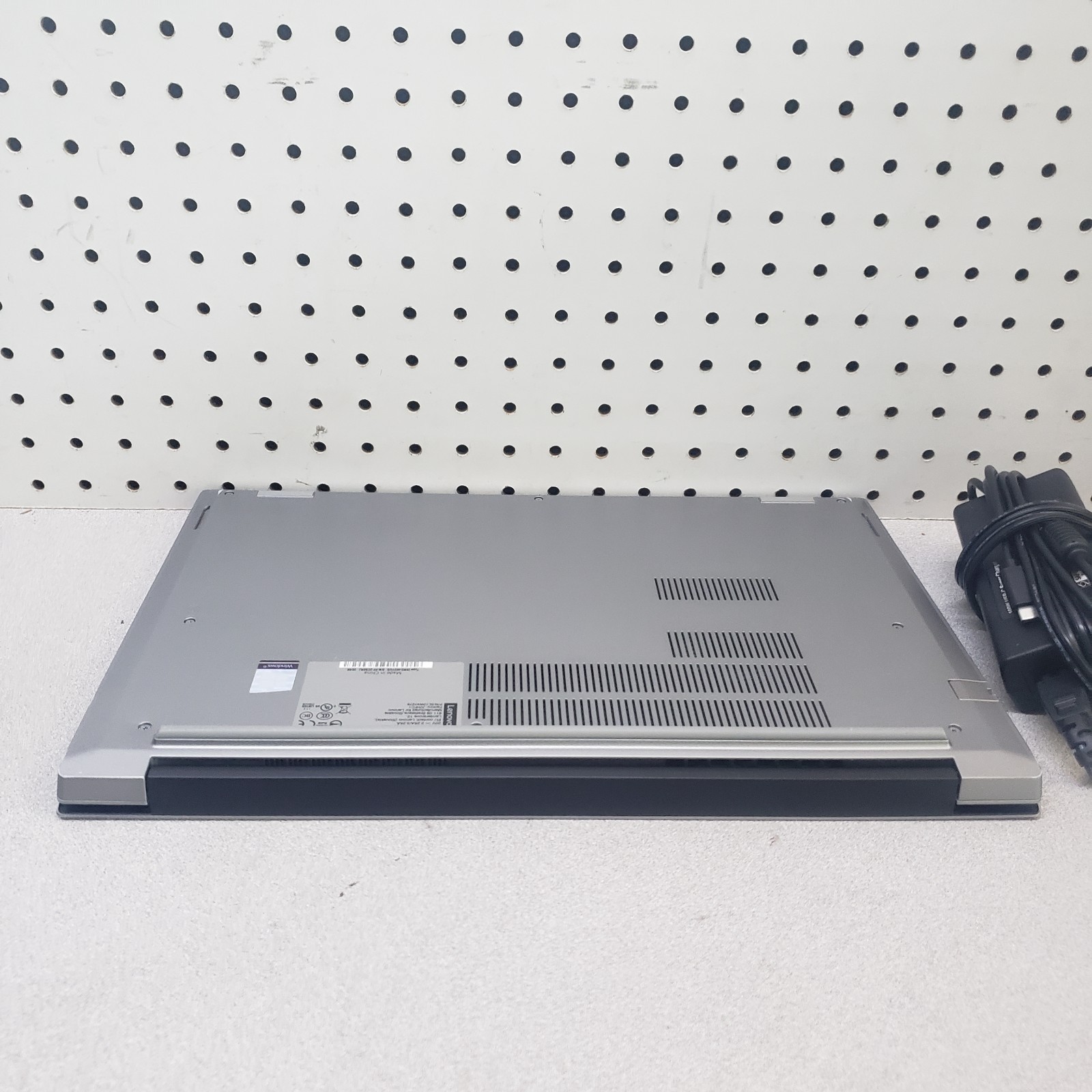 Lenovo ThinkPad E15 15.6″ FHD Intel i7-10510U 512GB SSD 16GB Win11 Pro