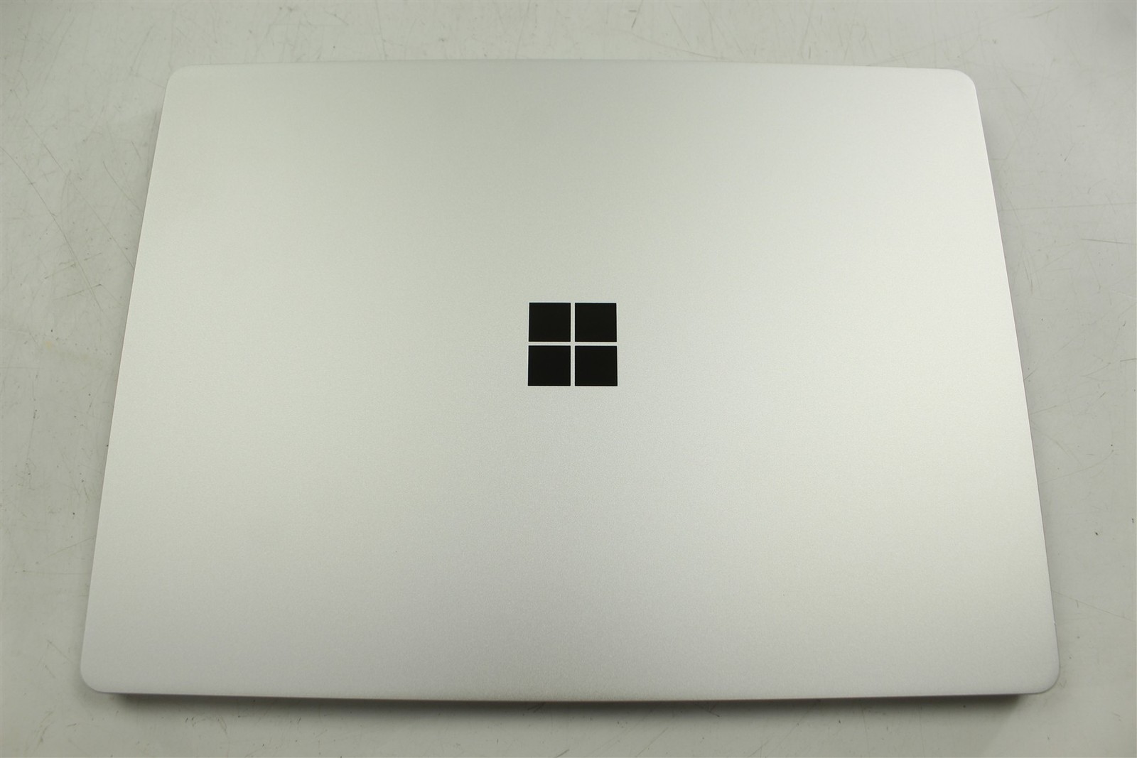 Microsoft Surface Laptop Go 2 2013 12.4″ i5-1135G7 256GB SSD 16GB RAM W11H