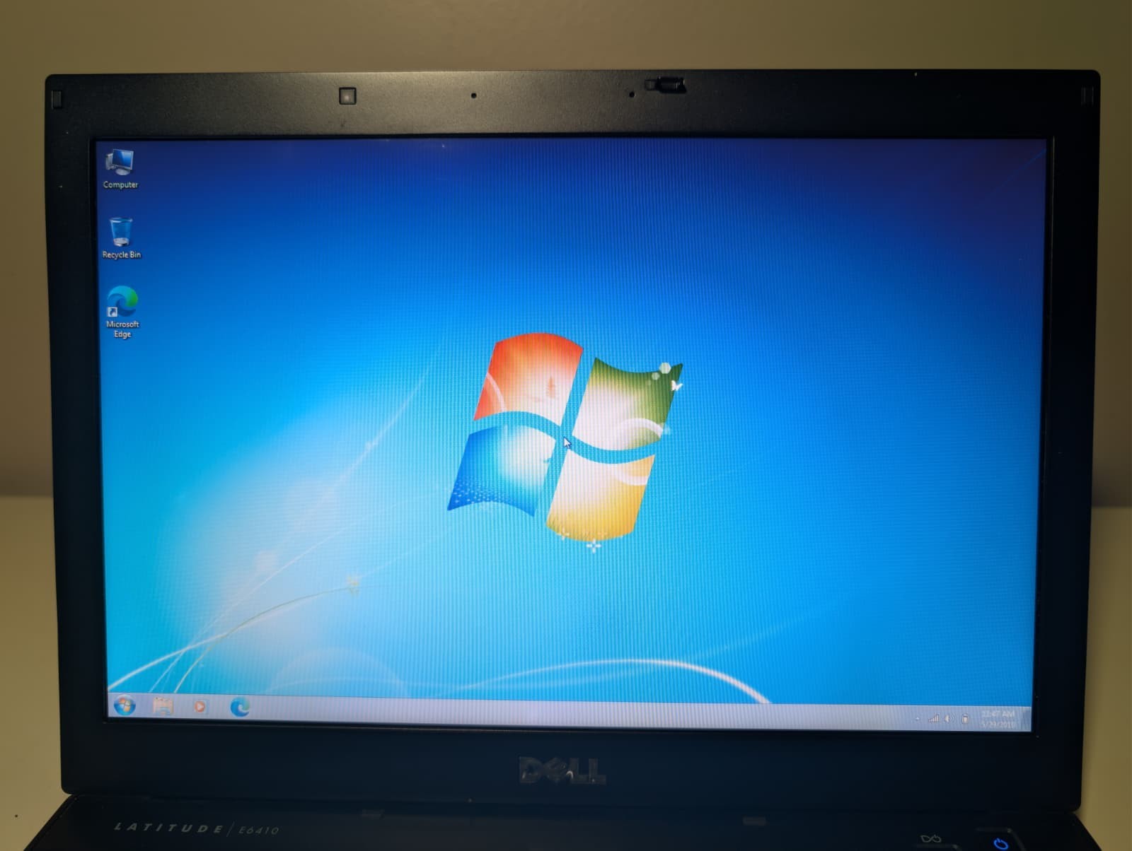 Dell Latitude E6410 | i5 4GB RAM 250GB HD | NVIDIA Backlit Win 7 32-Bit DVD+RW