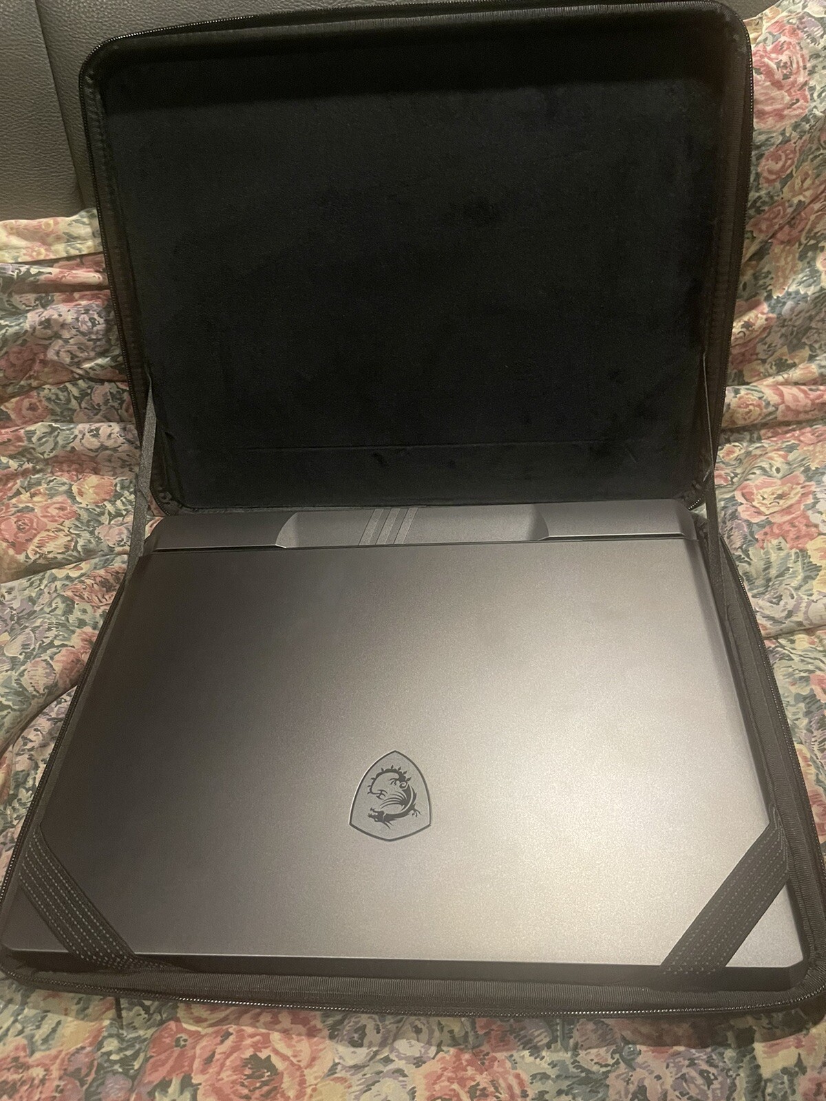 MSI Vector 16 Hx A14V Gaming Laptop (With Case)