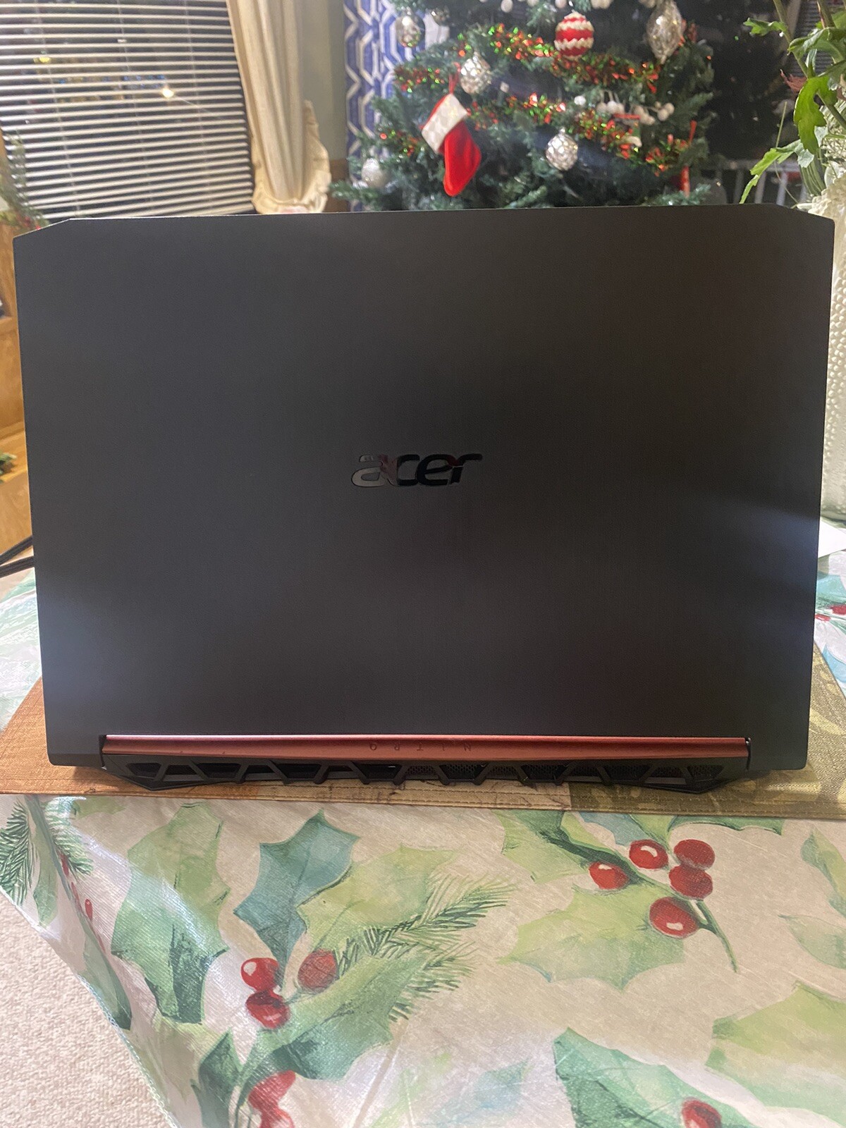 Nitro 5 Gaming Laptop – AN515-43-R0ZX with Wired Mouse And Turtle Beach Headset