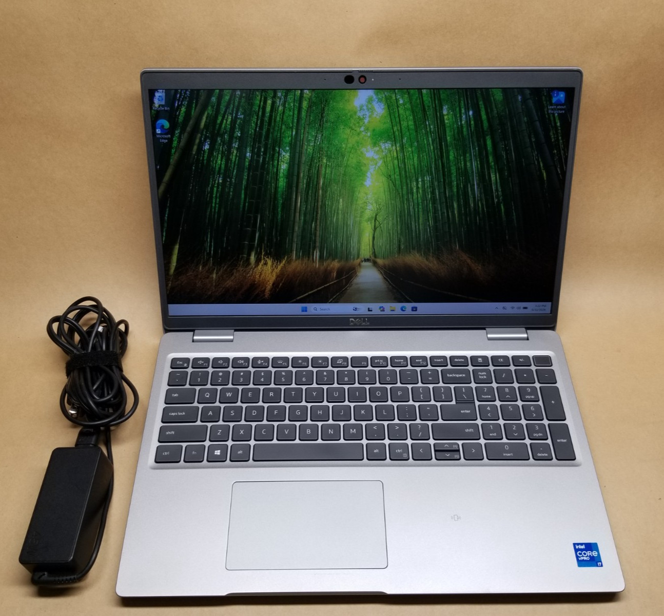 Dell Latitude 5520 15.6 FHD i7-1185G7 3.00GHz, 16GB RAM, 512GB NVMe, LTE, WIN 11