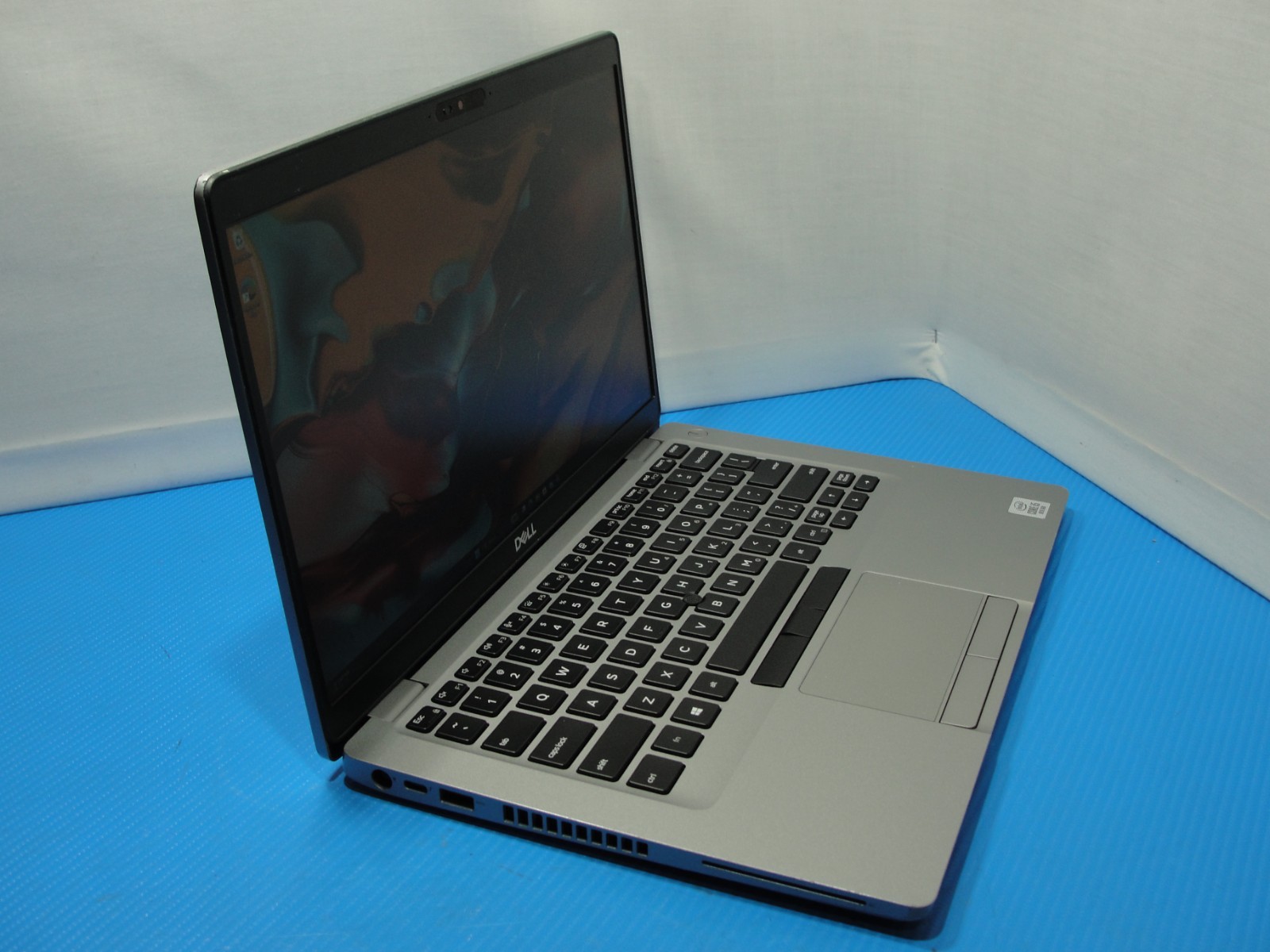Dell Latitude 5410 14″ FHD i5 10310U @ 1.7GHz 16GB 128GB eSIM Excellent Battery