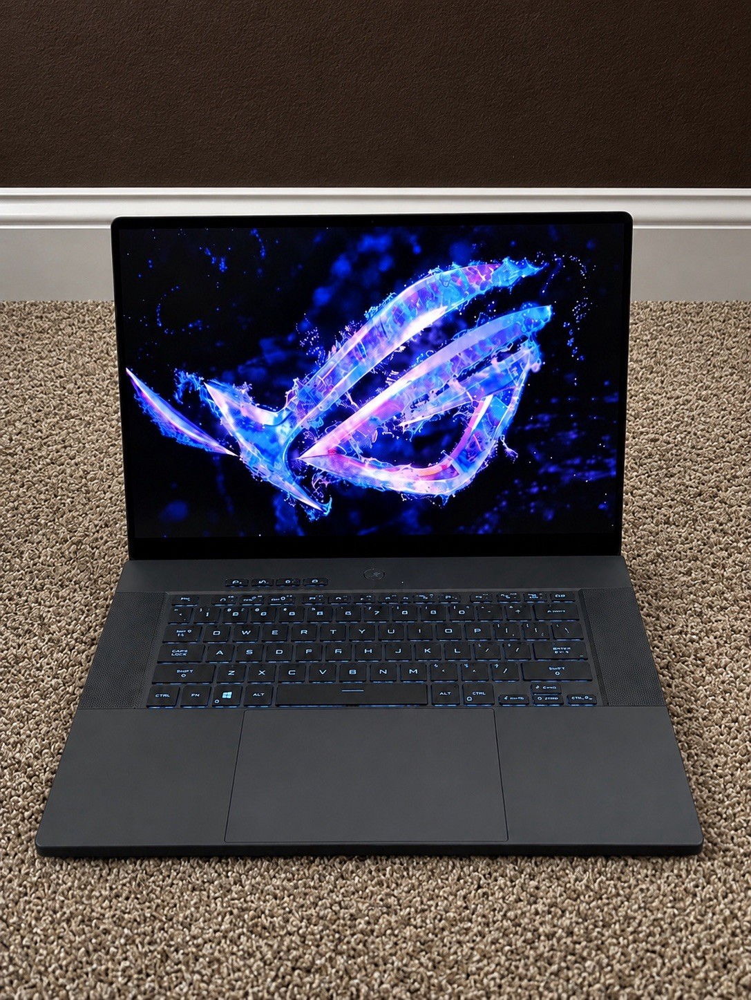 ASUS ROG Zephyrus G16 GU605 RTX 4070 Core Ultra 9 16GB 1TB OLED 240Hz