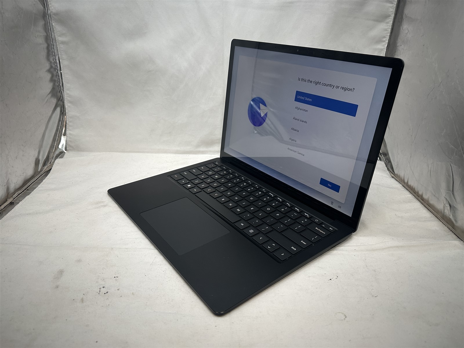 Microsoft Surface 5 13.5″ Laptop Intel i5-12th Gen 16GB RAM 512GB SSD Windows 11