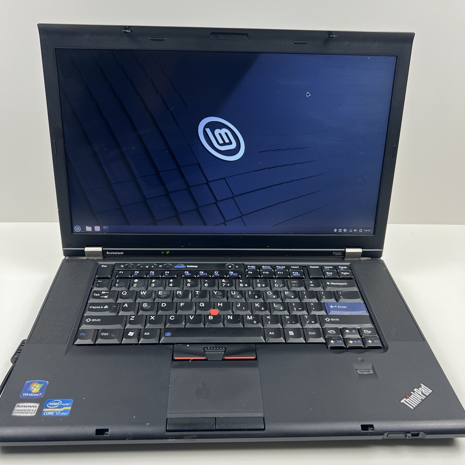 Lenovo ThinkPad T520 Intel i7-2640M 8GB 320GB HDD Linux Mint OS w/ Charger|ELP89