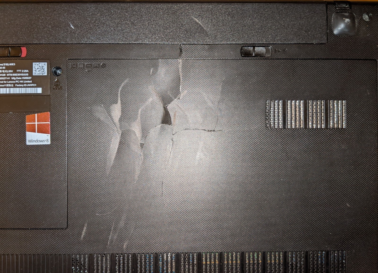 Lenovo G50-45 80E3 Laptop Broken screen No HDD NO AC AMD A8-6410 2.00GHz 6GB RAM