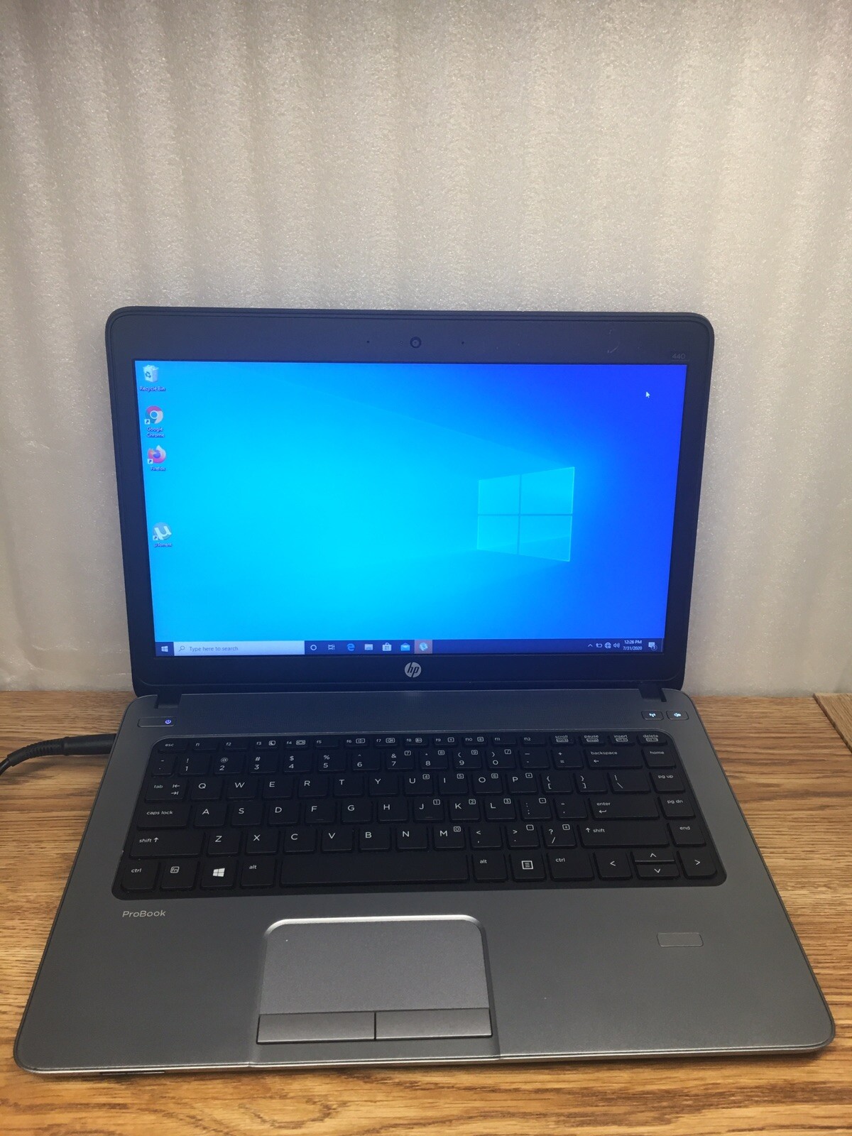 HP ProBook 440 G1 Laptop Core i3-4000M 4GB RAM, 256ssd w/Adapter