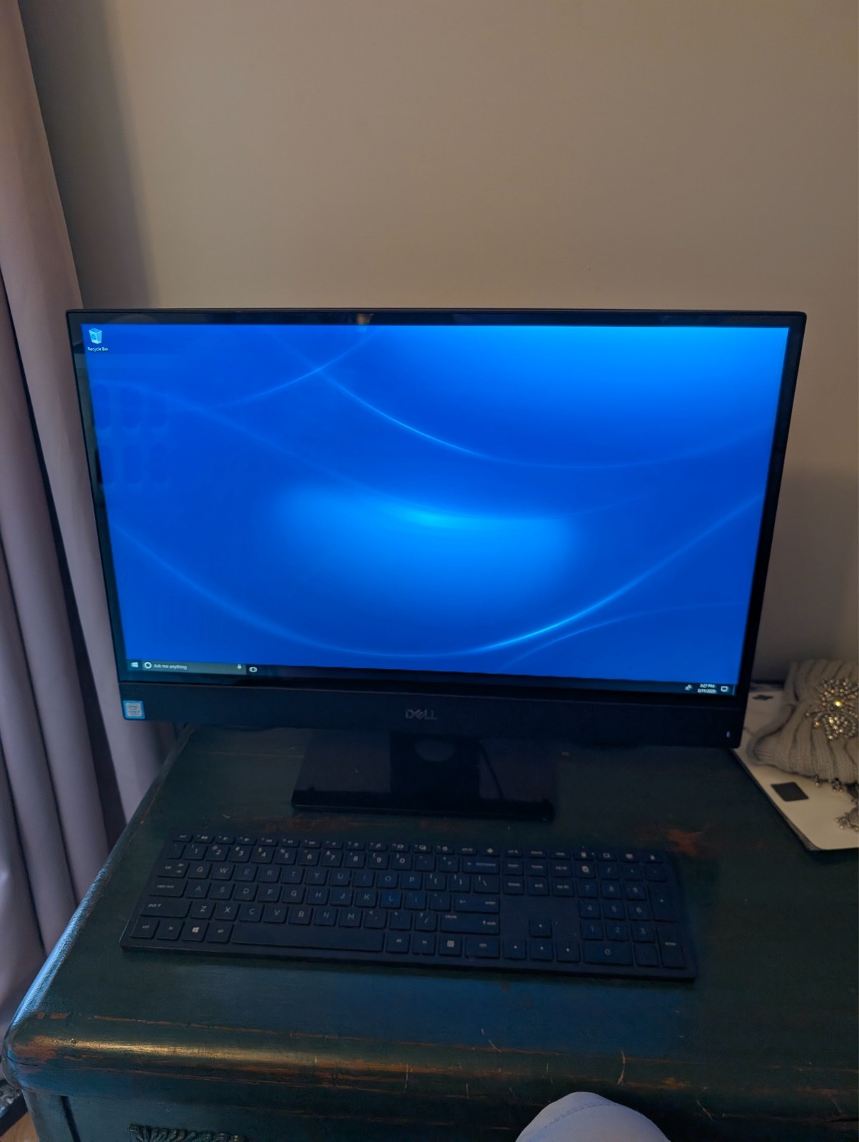 Dell inspiron 3477 A10 series ( 1Tb storage)