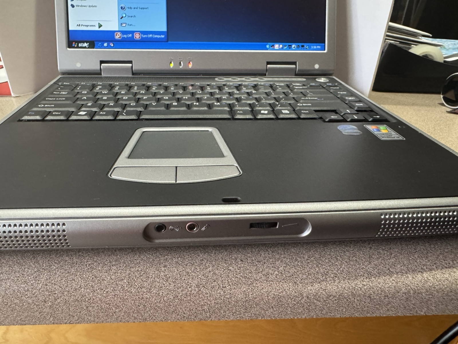 WinBook 8020 Laptop RARE Very Good OEM Windows XP CS1R
