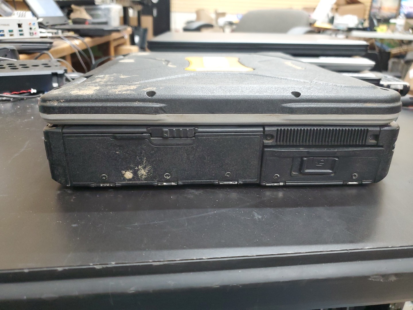 Panasonic Toughbook CF-31 MK-1 i5 520M @ 2.40GHz 8GB 8800HRS Diesel