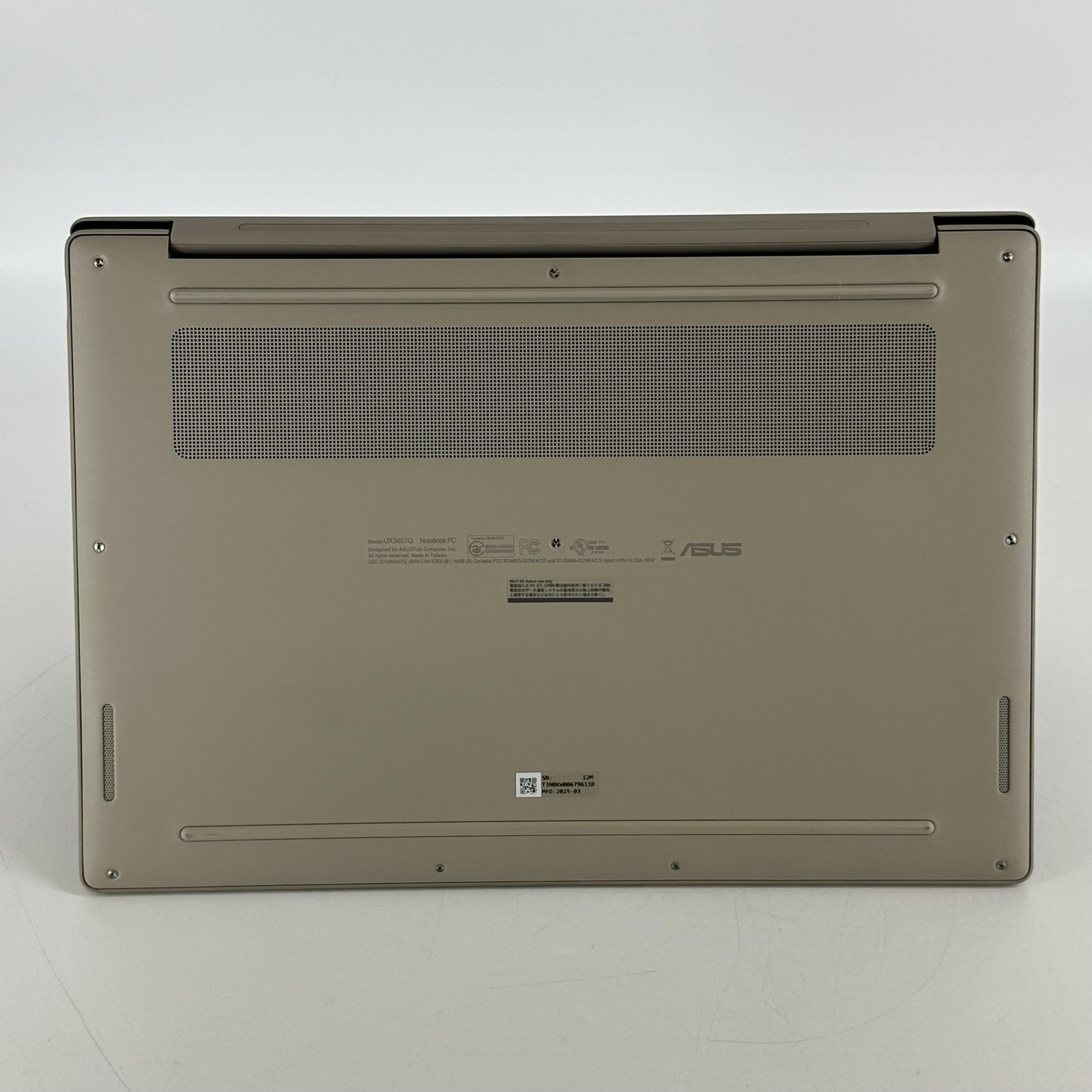 Asus Zenbook A 14 FHD+ 3.2 GHz Snapdragon X Plus 16GB 512GB SSD Very Good