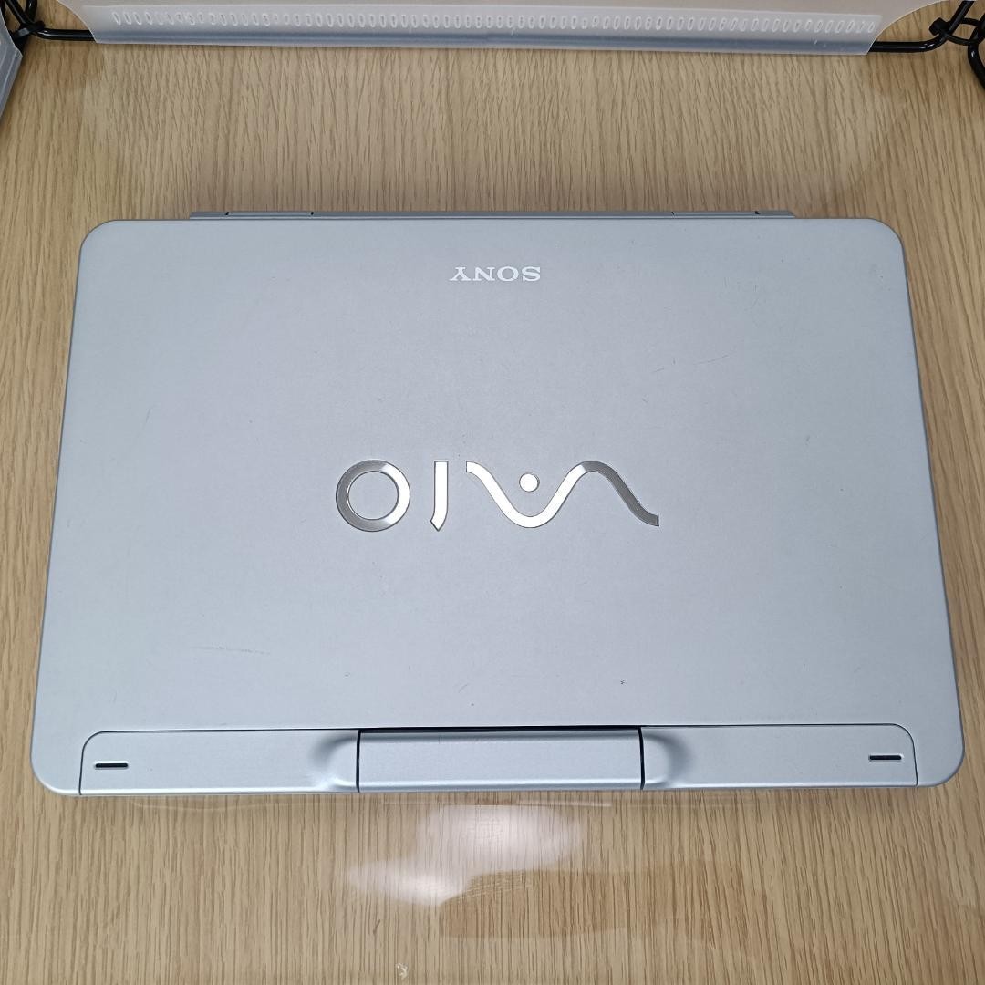 SONY VAIO TR5EB Celeron 900MHz 1GB RAM 40GB HDD DVD Used Japan Genuine