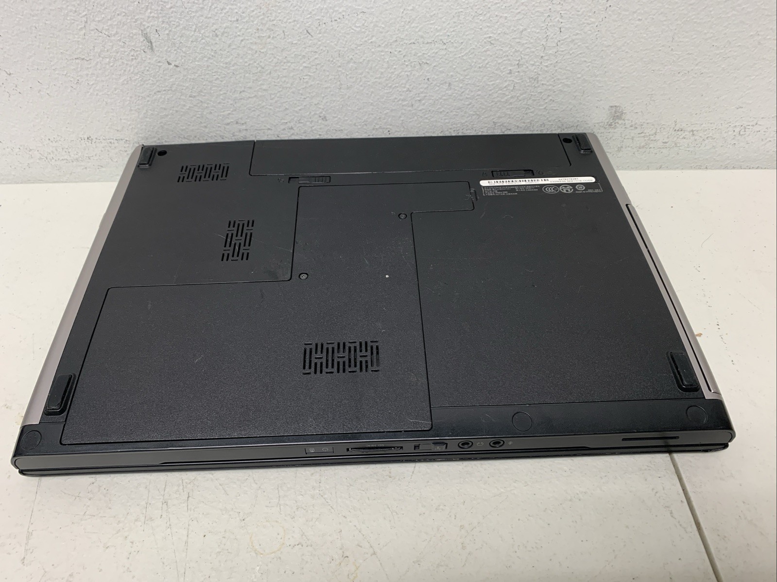 Dell Vostro 3300 Intel Core i3-M370 8GB RAM 128gb SSD Wind 11 Pro Read Descr