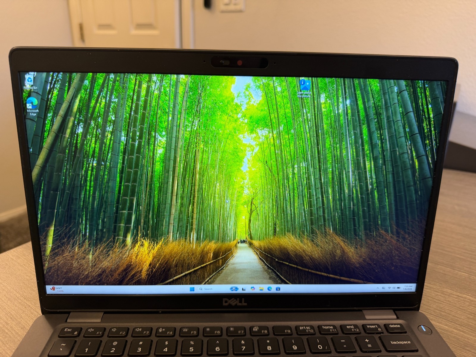 Dell Latitude 5400 14″ Laptop i5-8365U 8GB RAM 256GB SSD Windows 11 Charger