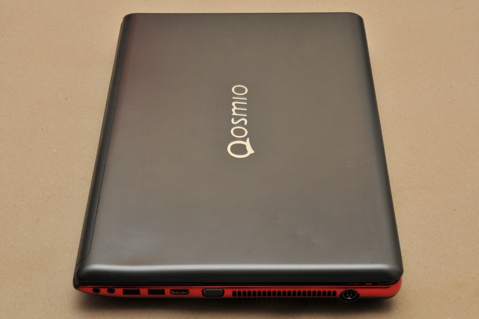 Toshiba Qosmio X875-Q7390 i7-3630QM GeForce GTX 670M 1TB HDD 12GB RAM Windows 8