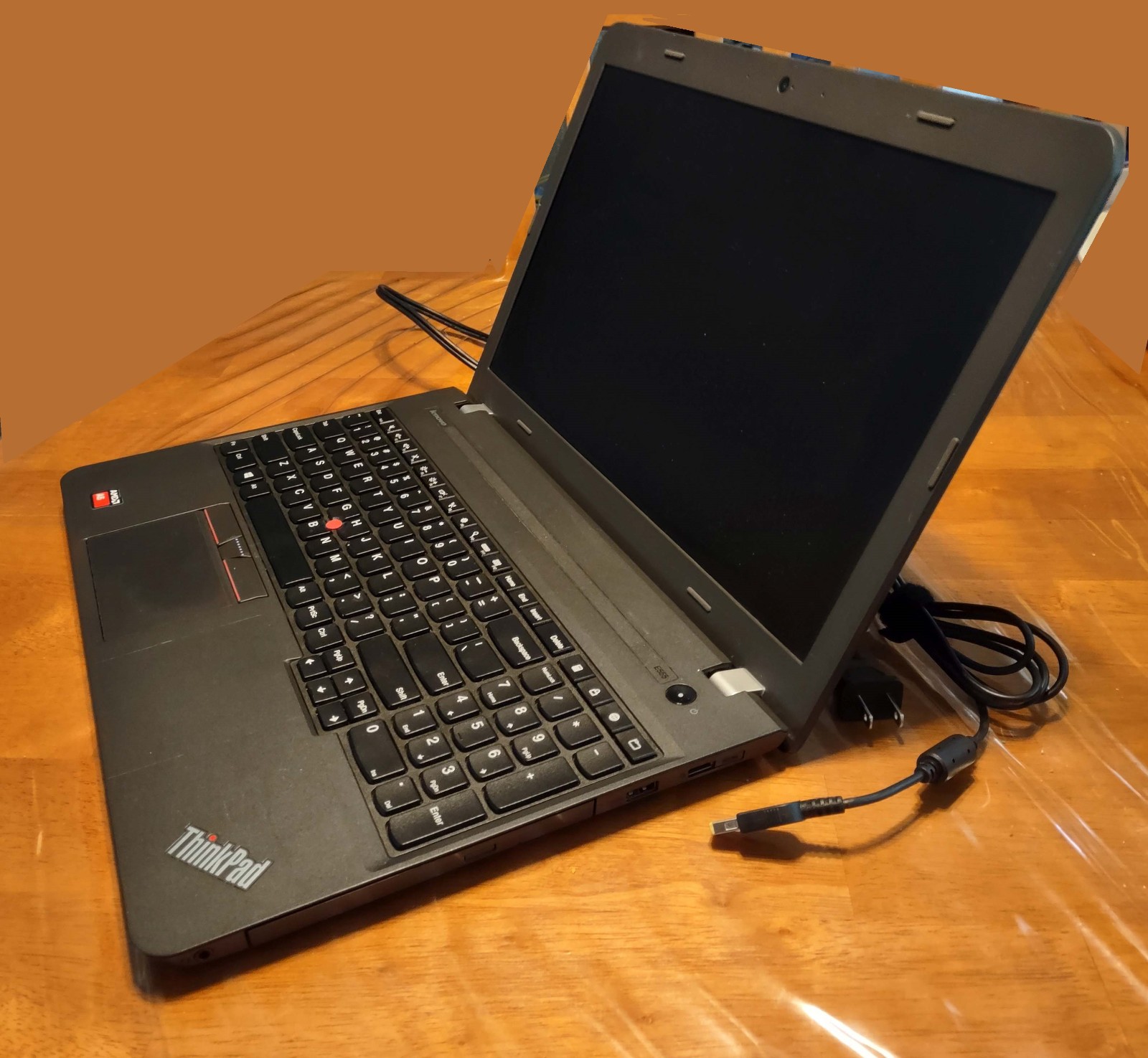 Lenovo E555 15.6” AMD A6 2.2GHz 8GB 500GB HDD Win10Pro MS Office *READ*