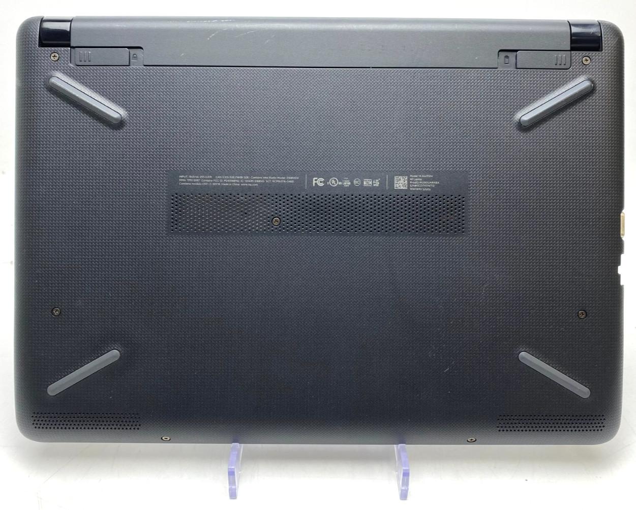 HP 14-BW012NR 14″ HD AMD E2-9000E 1.5GHz RADEON R2 4GB RAM 32GB SSD WIN11H + ADP