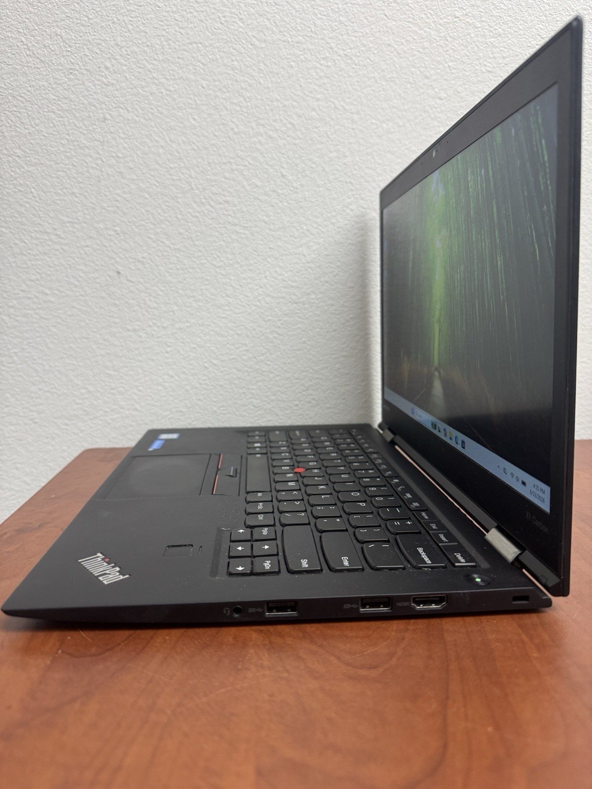 Lenovo Thinkpad X1 Carbon 4th Gen i7-6600U @ 2.60 16GB RAM 512GB SSD
