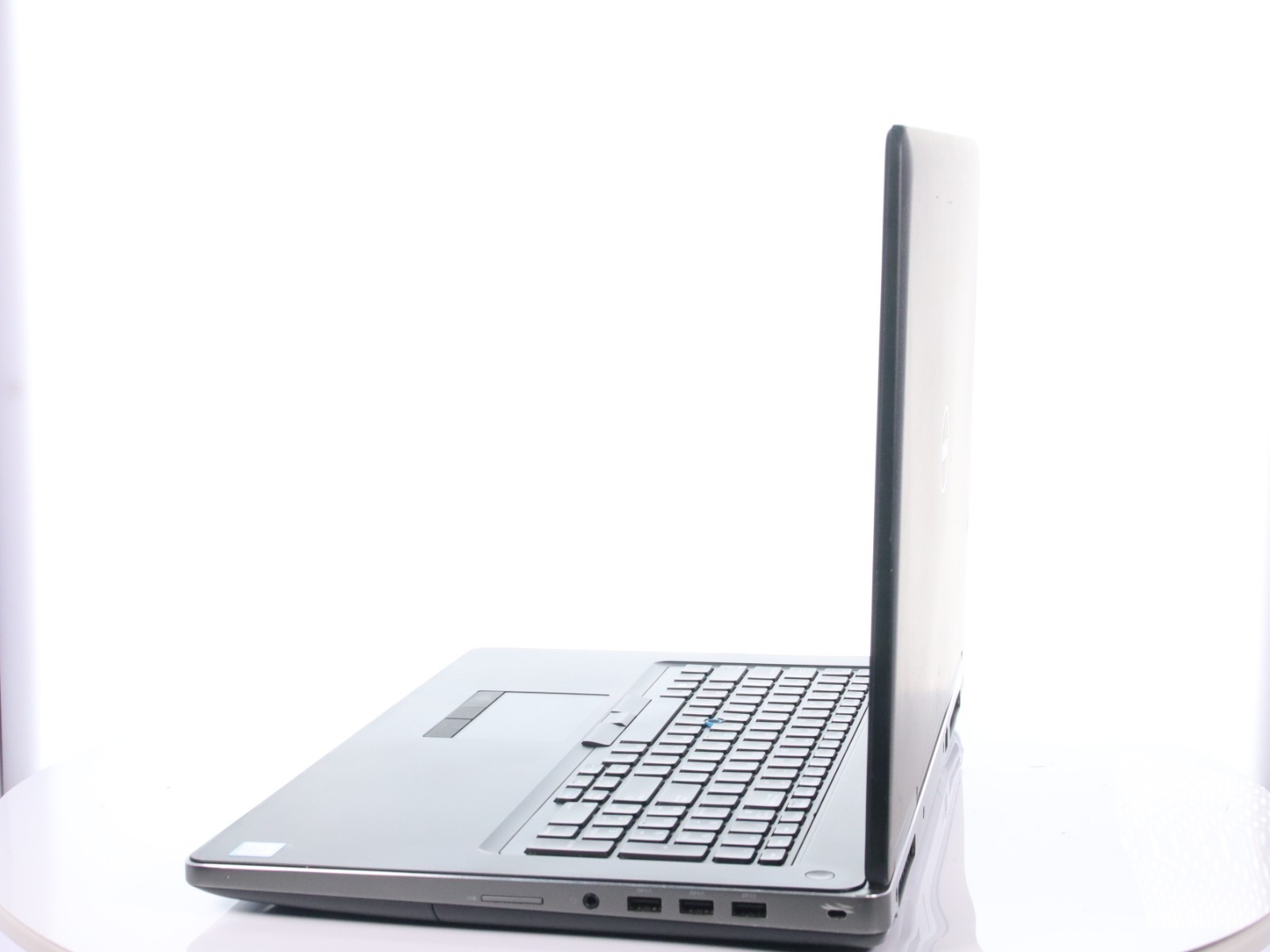 Dell Precision 7720 Xeon v6 E3-1535M 32GB RAM 512GB SSD Quadro P3000 W11P w/ AC