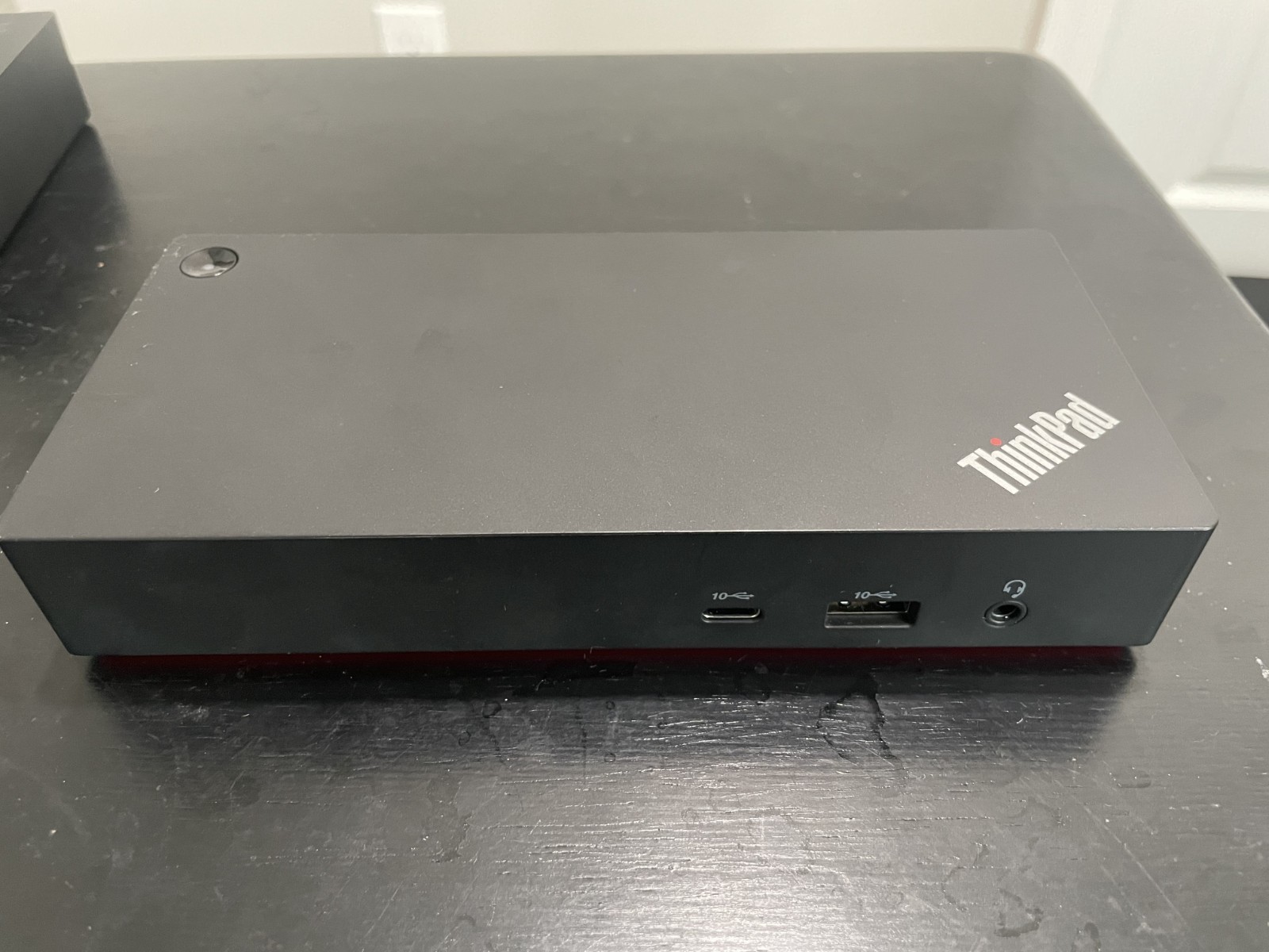 MASSIVE TECH BUNDLE – 4 Laptops, 6 Desktop Monitors, 2 Lenovo Docks