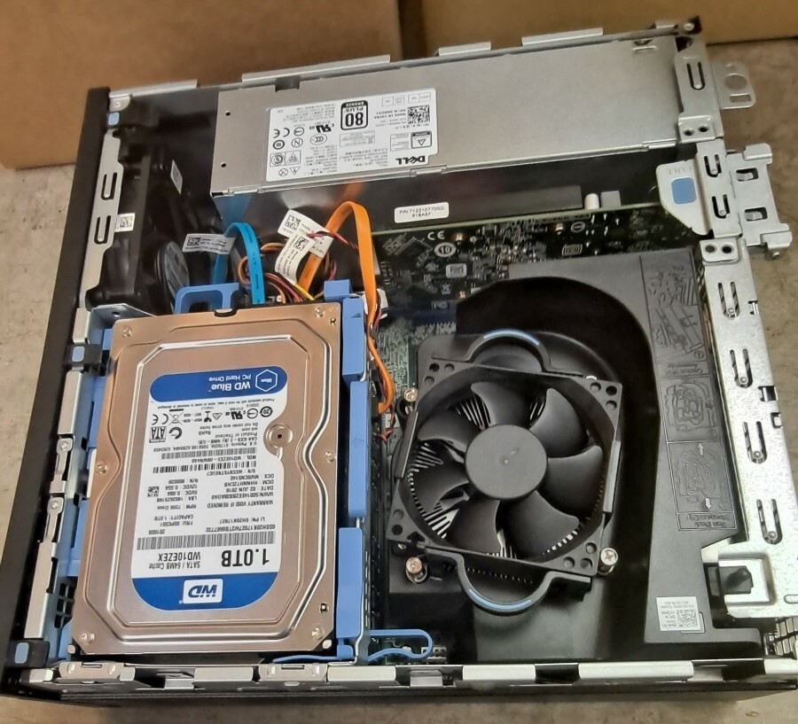 Dell Optiplex 7040 SFF Windows 10 i5-6600 3.3gHz, NVMe 256gb SSD, 1tb HDD 16gb