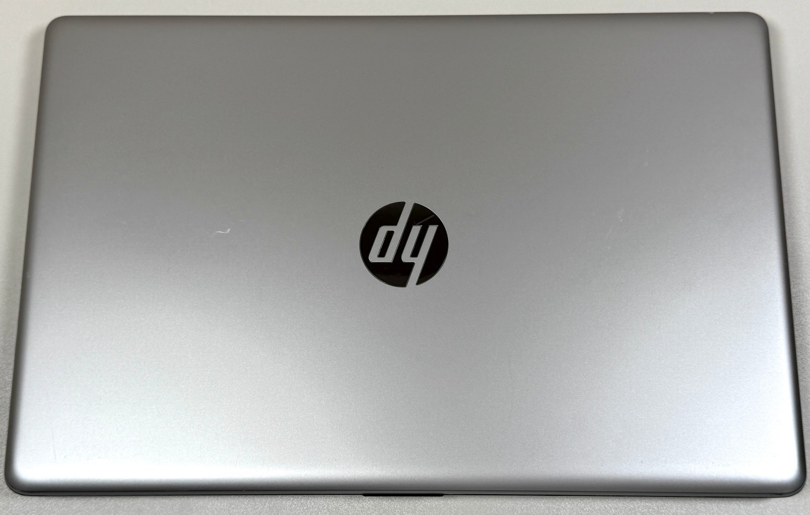 HP Laptop 17-by4013dx 17.3″ 3.0GHz Intel Core i3-1115G4 8GB RAM No SSD or OS
