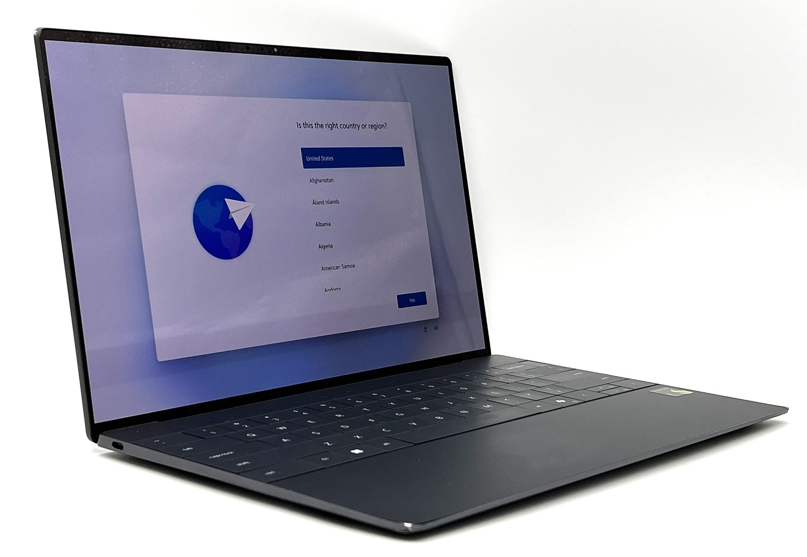 Dell XPS 13.4″ OLED Laptop – Snapdragon X Elite Copilot+ 16GB RAM – 512GB SSD