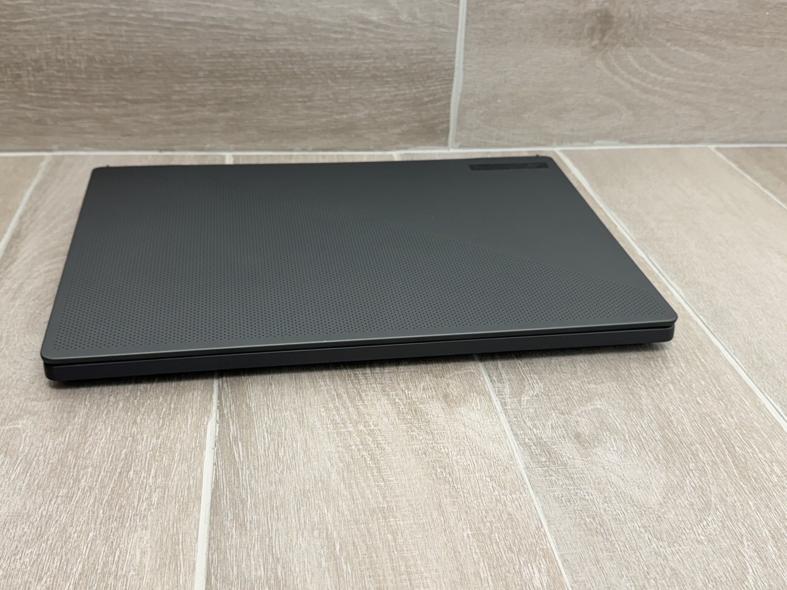 Rog Zephyrus G16 GU603 16″ Core i7-13620H GeForce RTX 4060 16GB RAM 512GB NVMe