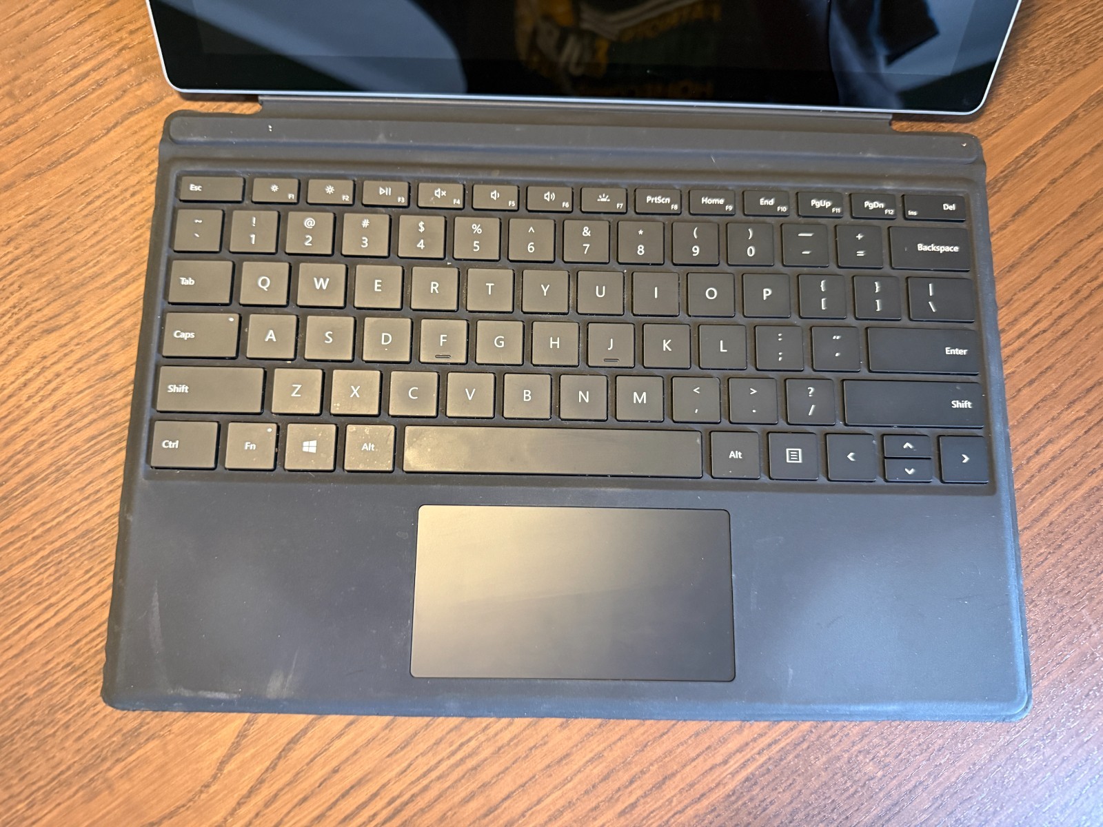 Microsoft Surface Pro 7+Plus – Intel i7-1165G7 – 16GB RAM 256GB SSD – 1960 Win11