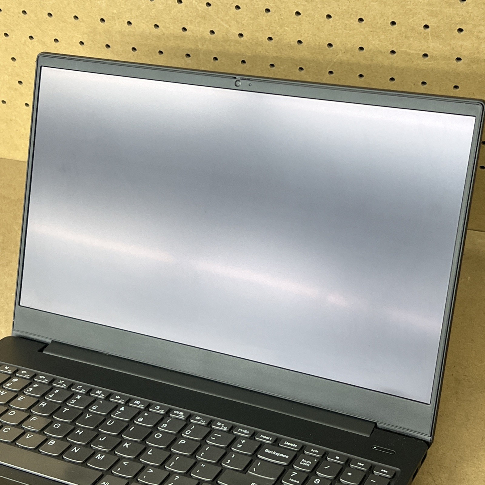Lenovo IdeaPad S340-IIL Touch i3-1005G1 8GB Ram 256GB – Fair *For Parts, Read*