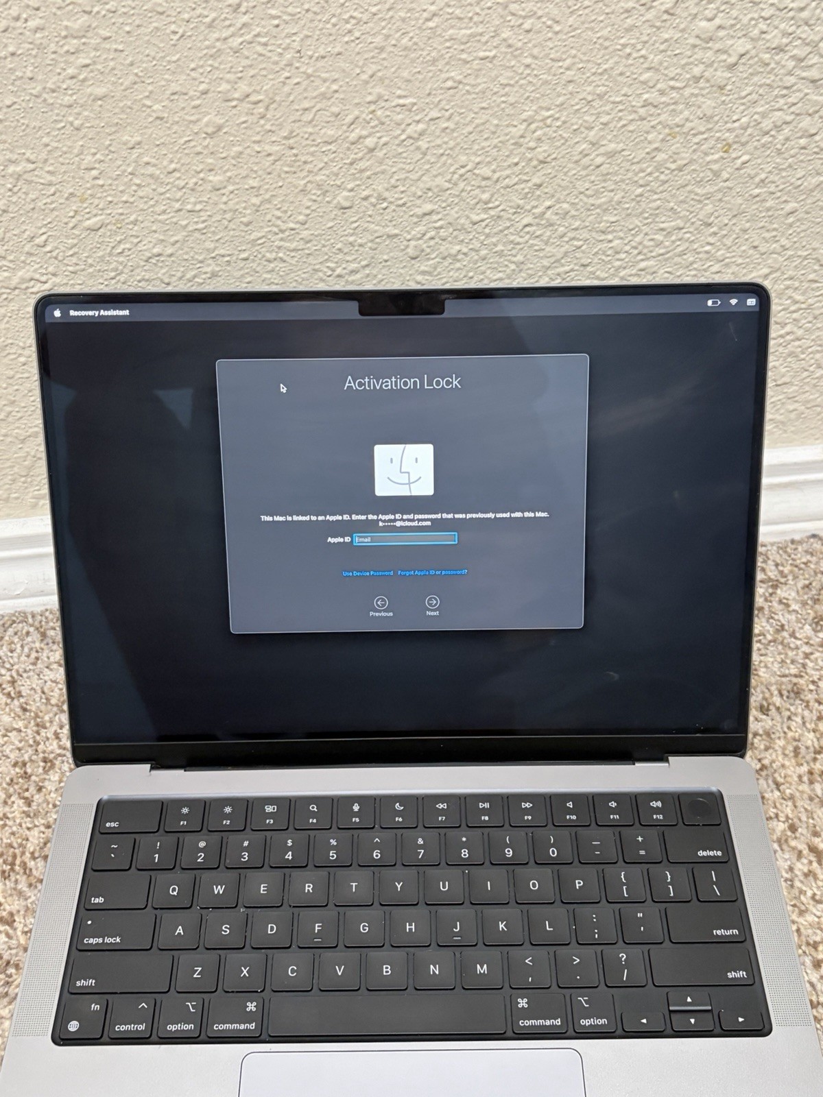 Apple MacBook Pro (14-inch) [M2 Pro] (2023) 16GB RAM 512GB SSD FOR PARTS READ