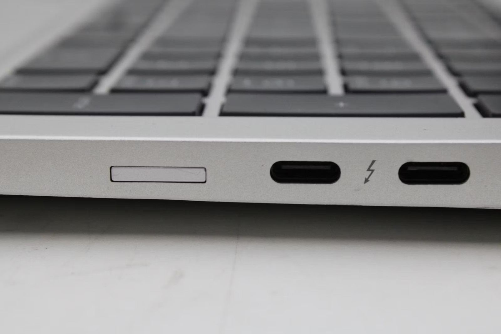 HP EliteBook 850 G8 Notebook PC i5-1145G7, 256GB NVMe, 16GB RAM